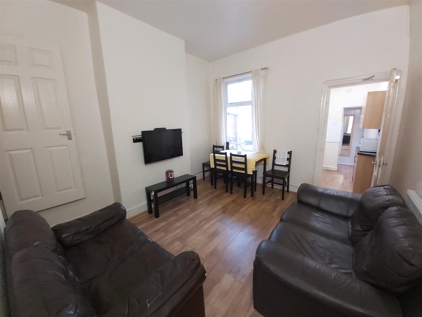 Fully Furnished Student Ensuite Near UoB