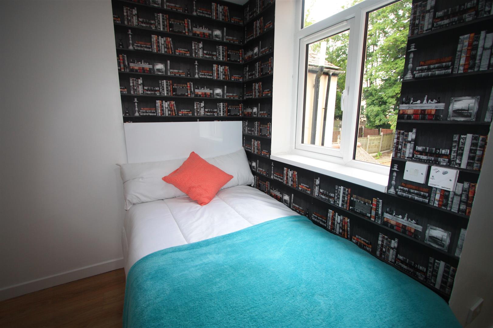 Fully Furnished Student Ensuite Near UoB